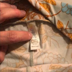 LuLaRoe Pants - Lularoe TC Leggings LuLaRoe Pants - Lularoe TC Leggings